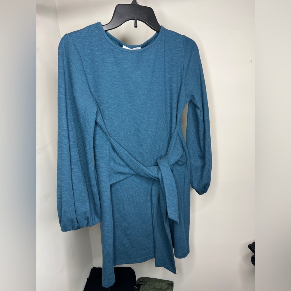 Ocean color dress with tied front